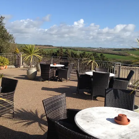 Otel California New Quay