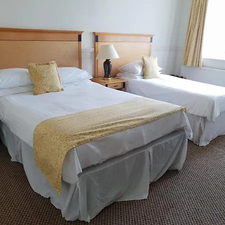 California Otel New Quay