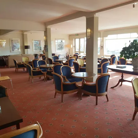 California Otel New Quay