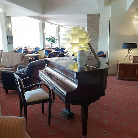 California Otel New Quay