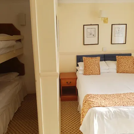 California Otel 3*