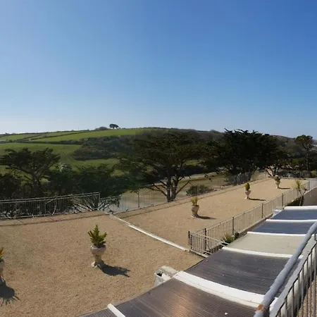 California Otel 3*